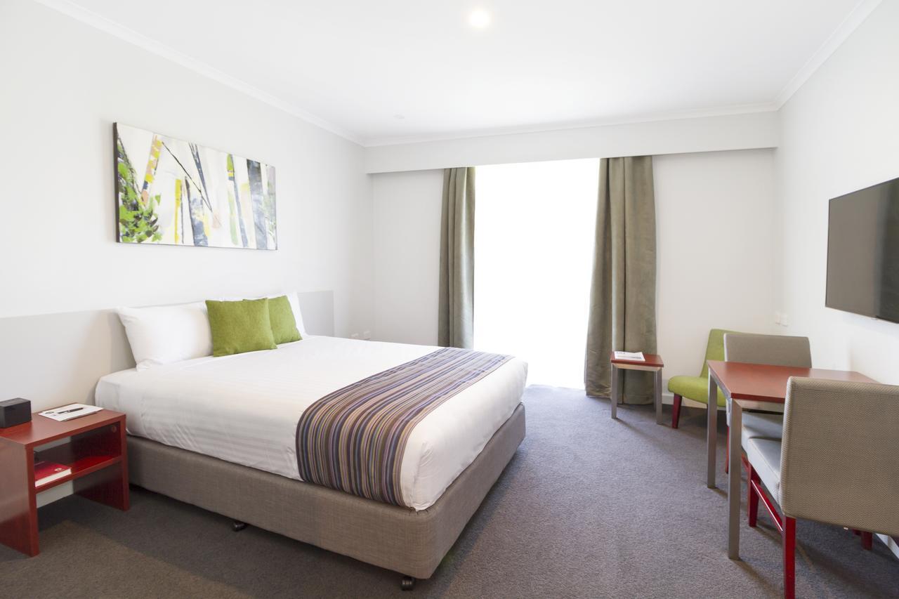 Hotel Abode Narrabundah Camberra Exterior foto