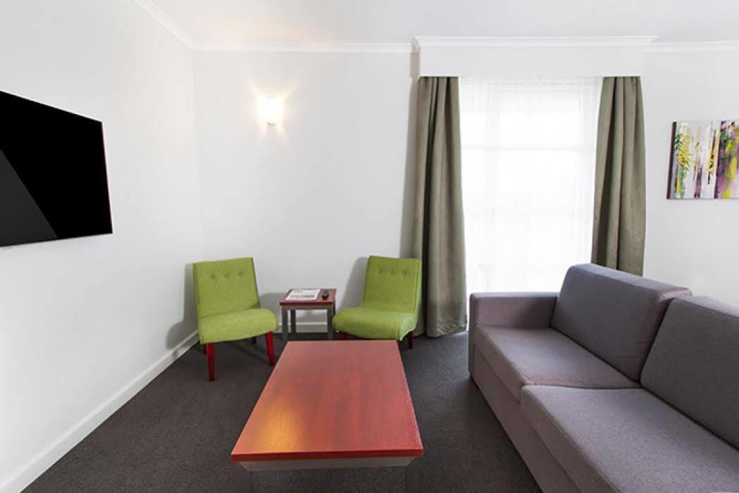 Hotel Abode Narrabundah Camberra Exterior foto