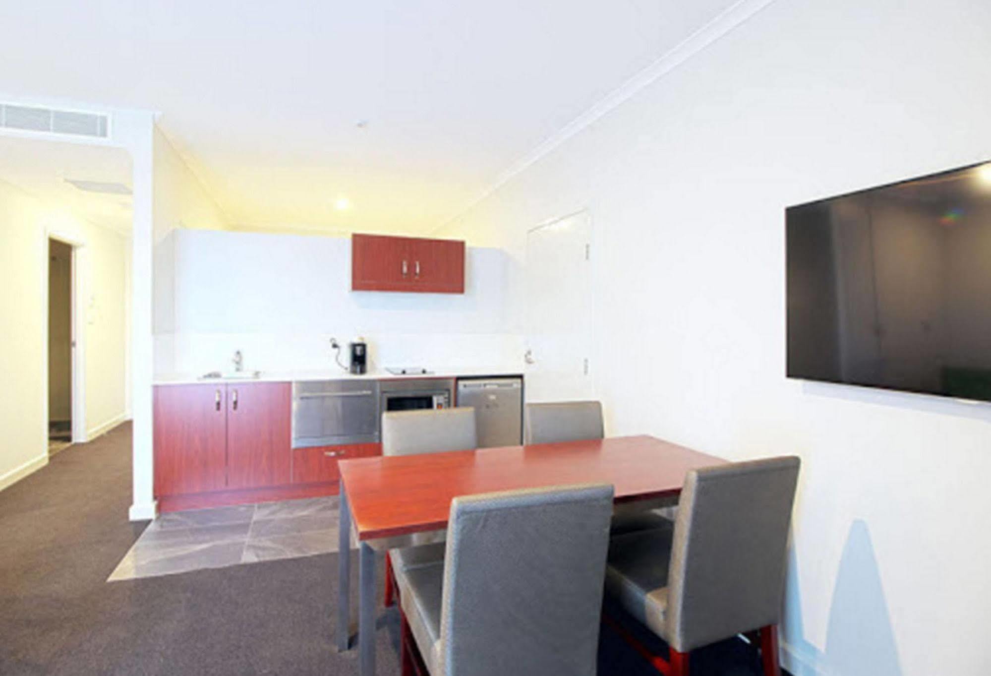 Hotel Abode Narrabundah Camberra Exterior foto