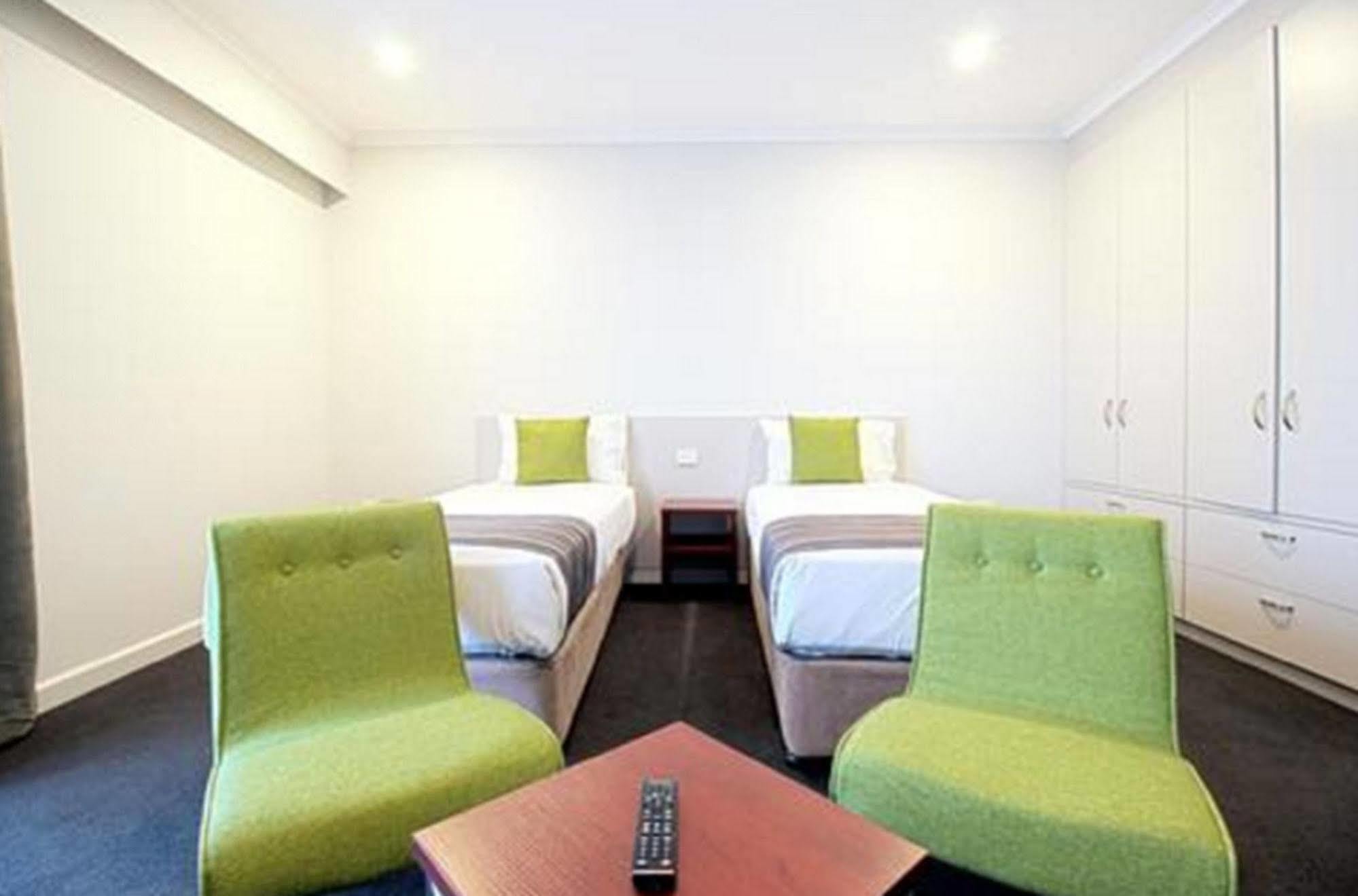 Hotel Abode Narrabundah Camberra Exterior foto
